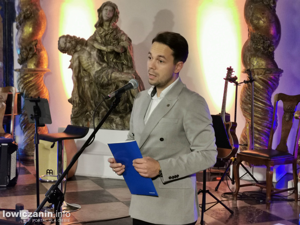 Muzyczna podróż z Malwiną Ciesielską