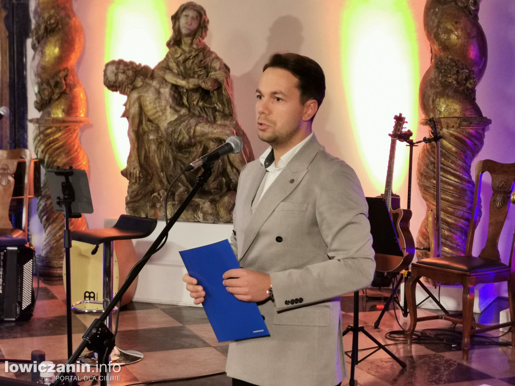 Muzyczna podróż z Malwiną Ciesielską