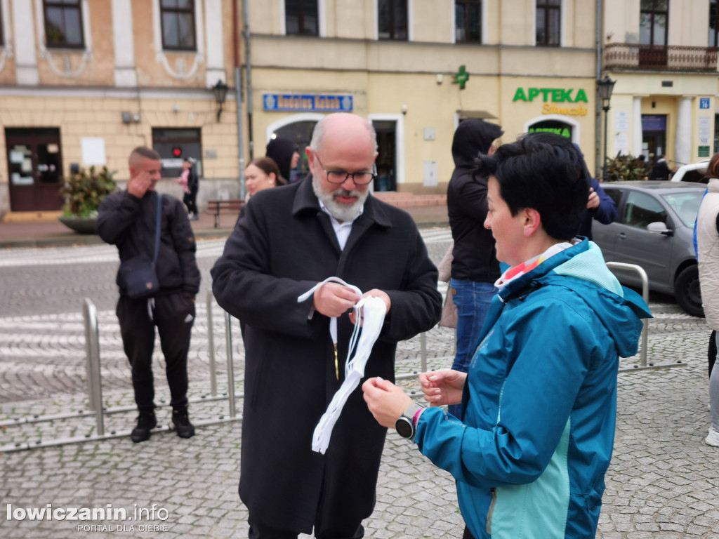 Setka biegaczy uczciła Papieża Polaka