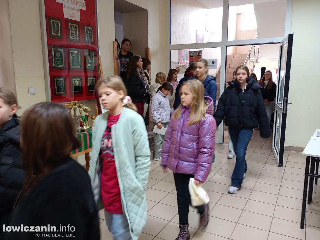 Młodzi uczą młodych