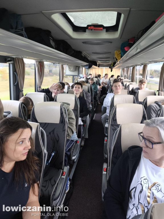 Uczniowie I LO w Łowiczu zwiedzili Francję i Hiszpanię