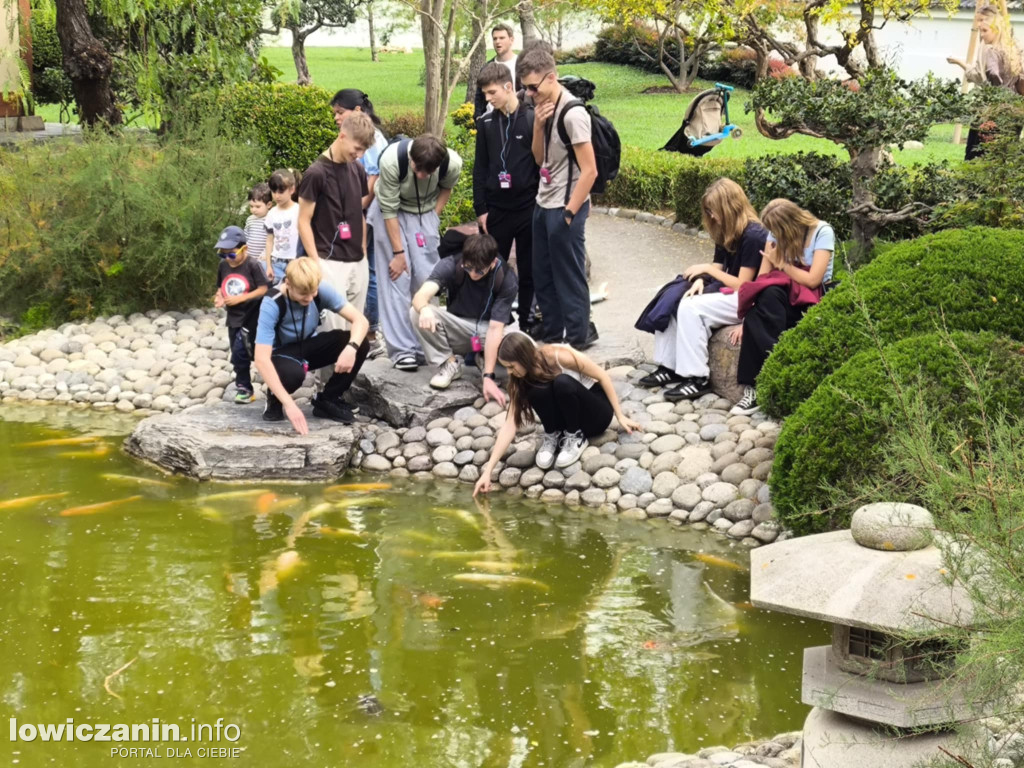 Uczniowie I LO w Łowiczu zwiedzili Francję i Hiszpanię