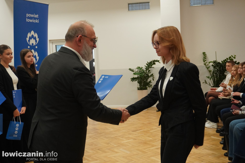 Stypendia starosty łowickiego