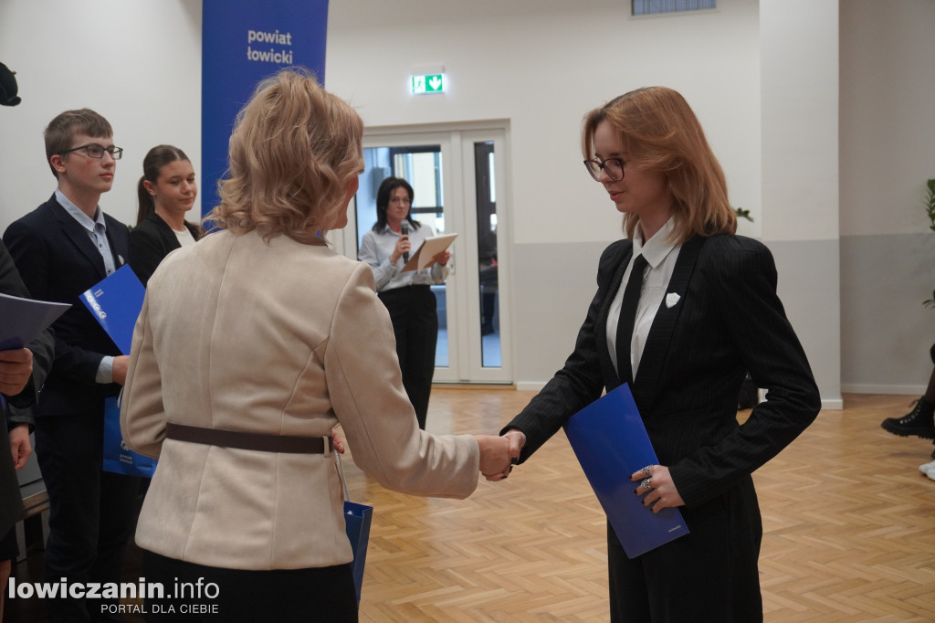 Stypendia starosty łowickiego