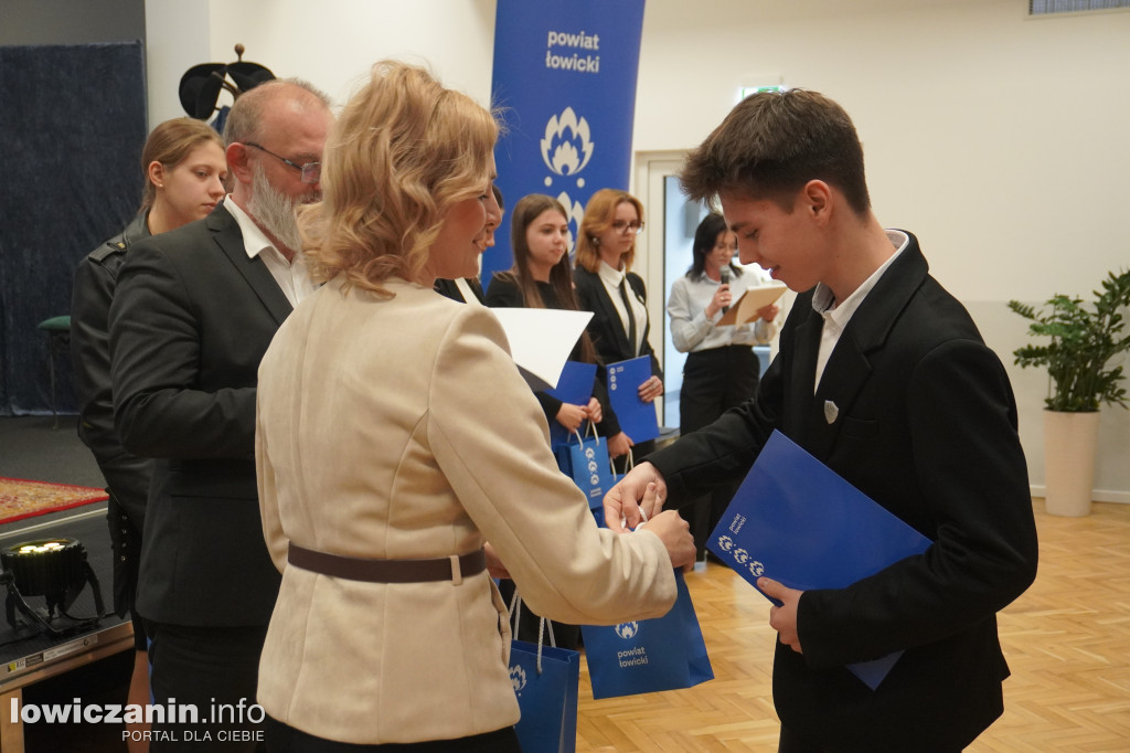 Stypendia starosty łowickiego