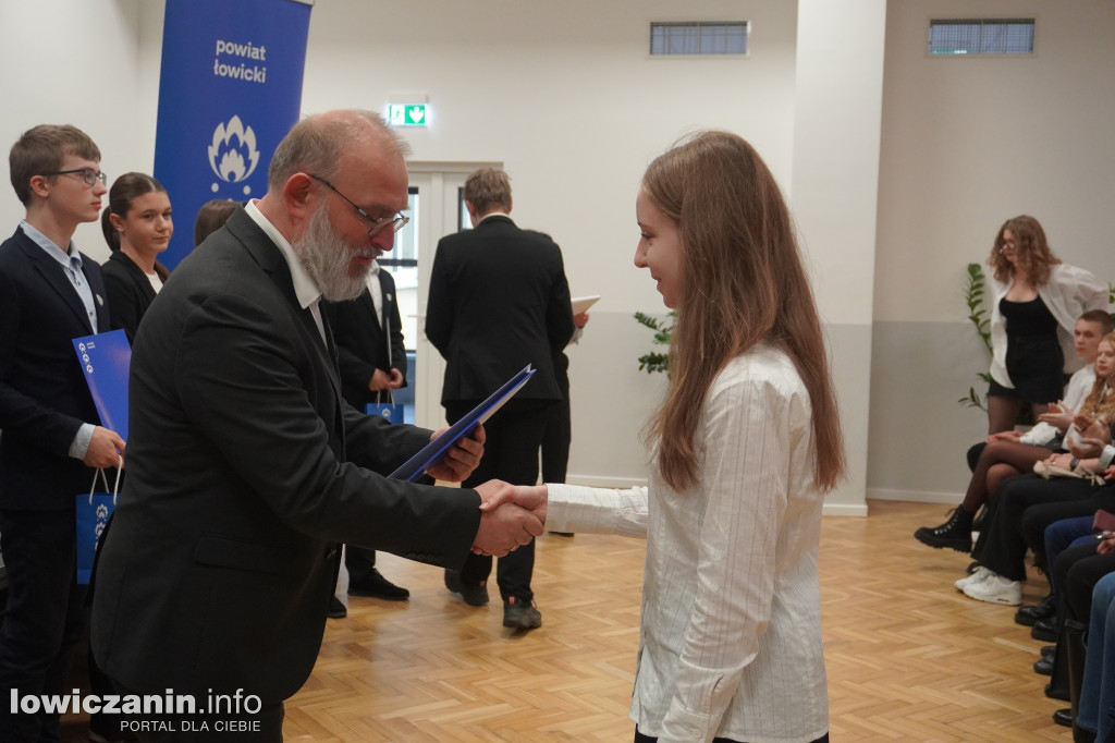 Stypendia starosty łowickiego