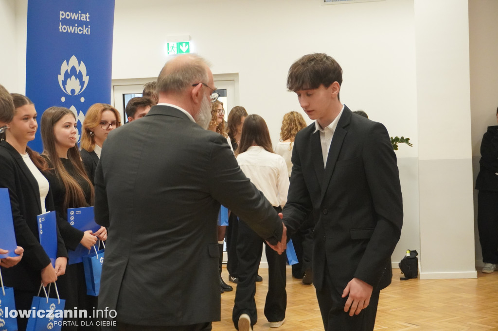 Stypendia starosty łowickiego