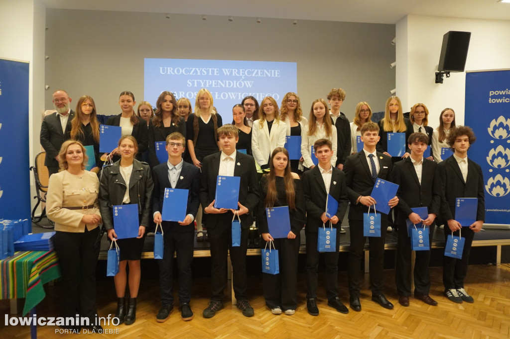 Stypendia starosty łowickiego