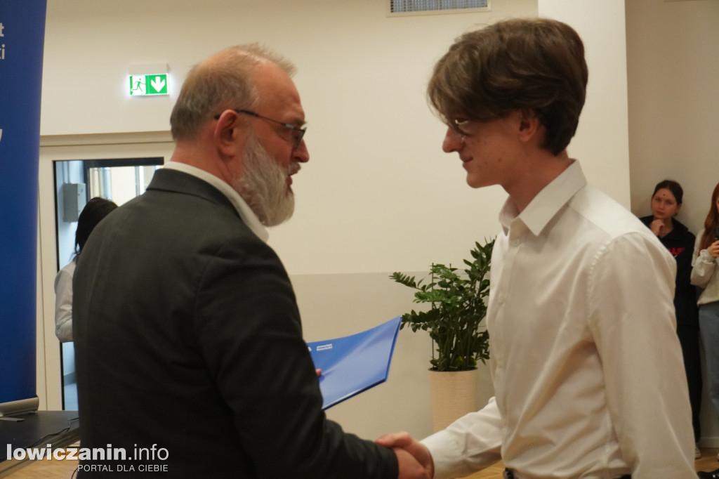 Stypendia starosty łowickiego