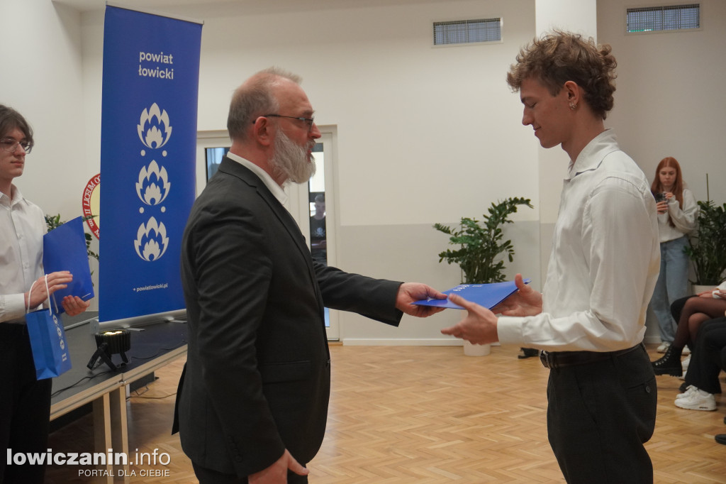 Stypendia starosty łowickiego