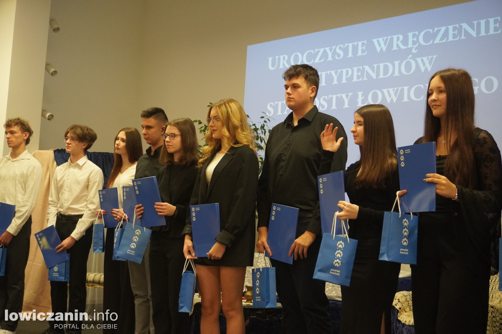 Stypendia starosty łowickiego