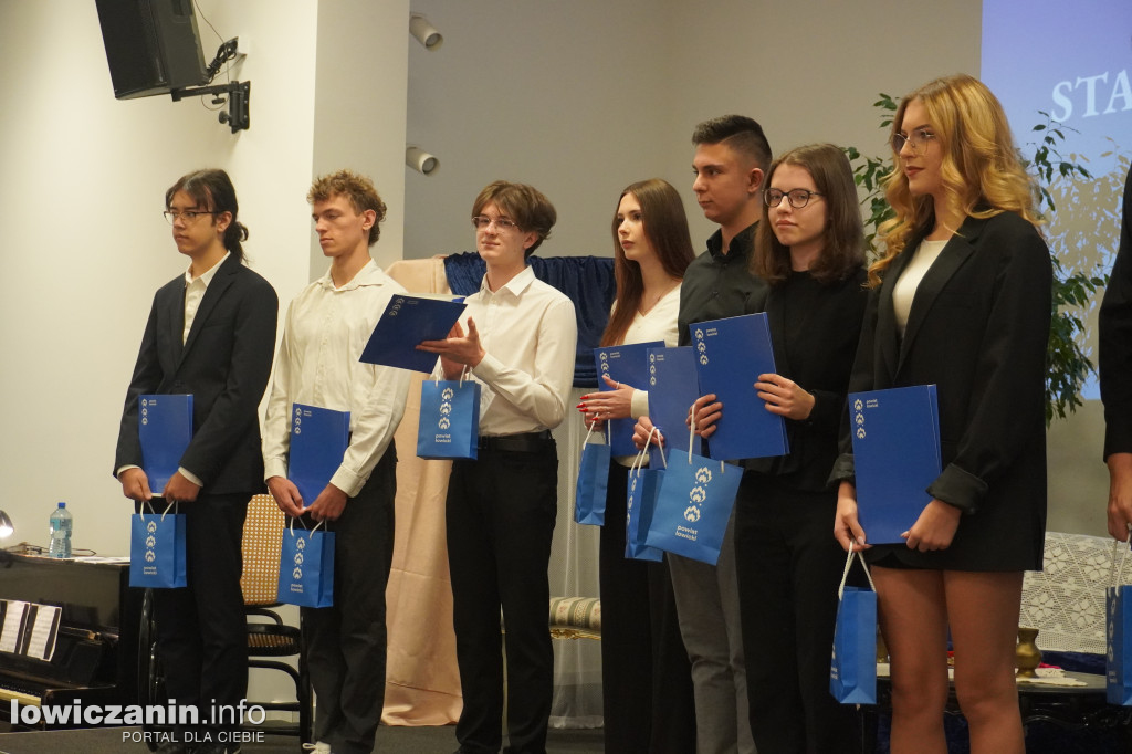 Stypendia starosty łowickiego