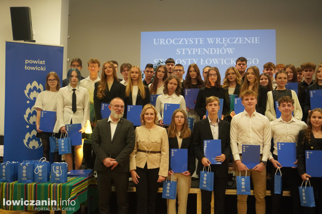 Stypendia starosty łowickiego