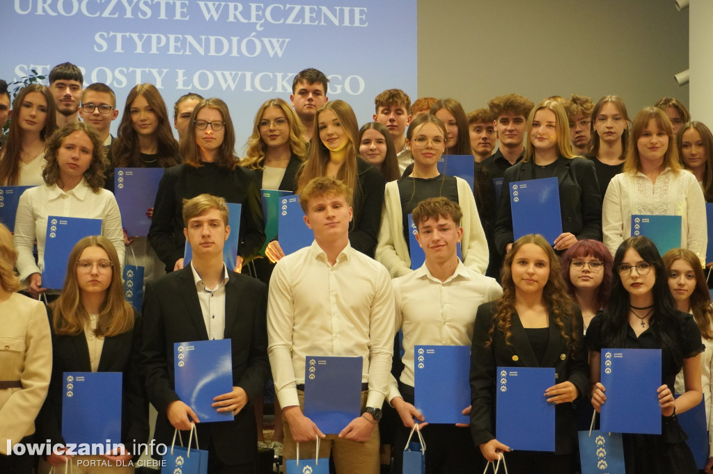 Stypendia starosty łowickiego