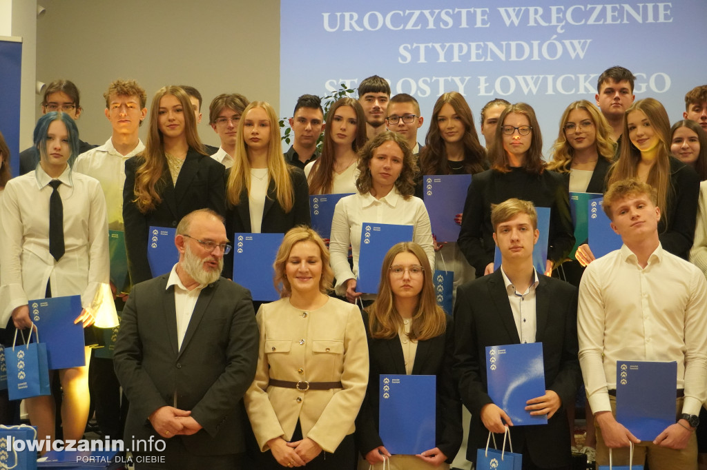 Stypendia starosty łowickiego