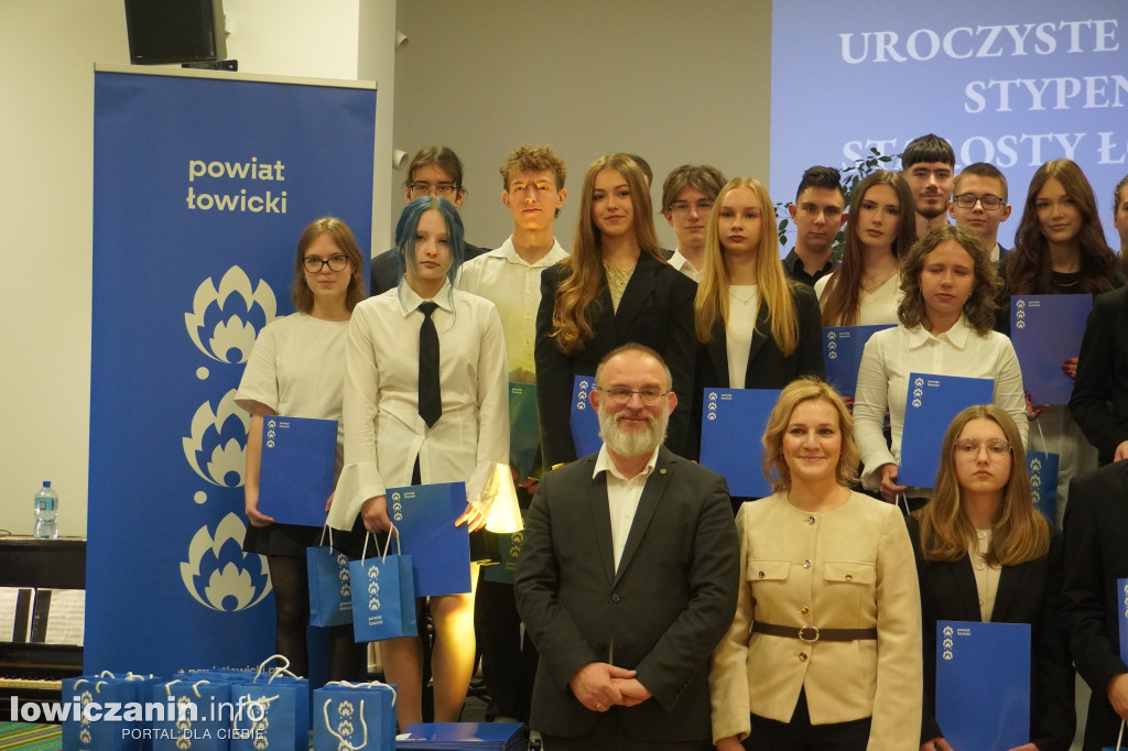 Stypendia starosty łowickiego