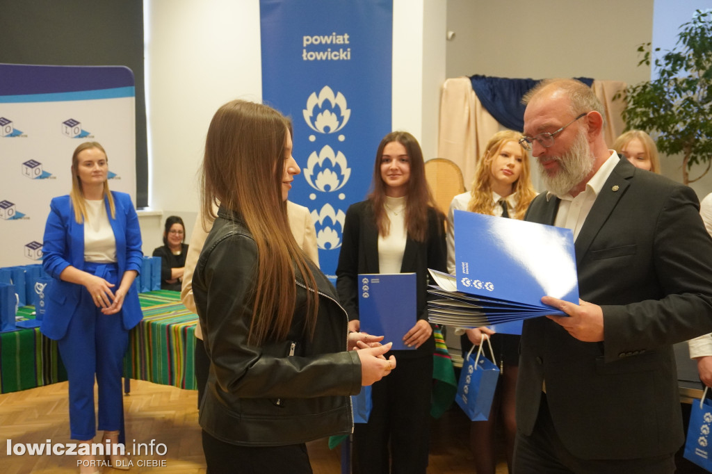 Stypendia starosty łowickiego