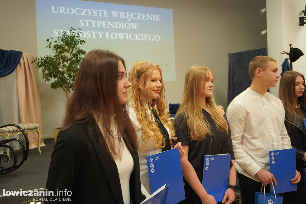 Stypendia starosty łowickiego