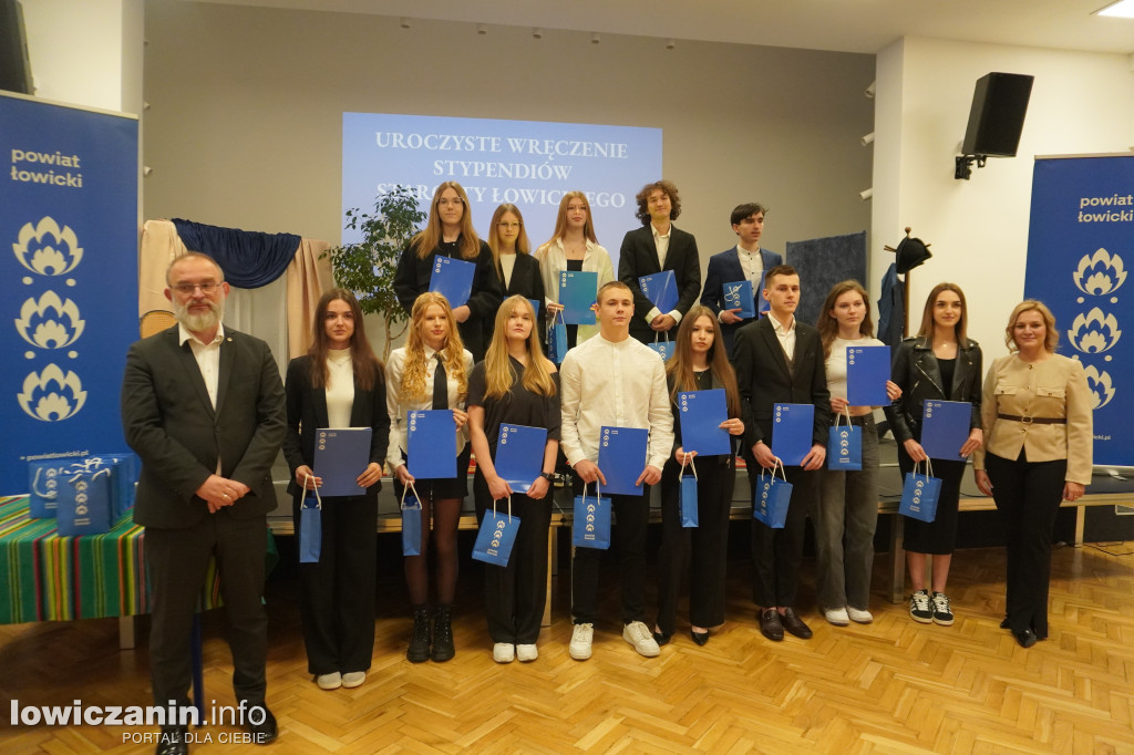 Stypendia starosty łowickiego