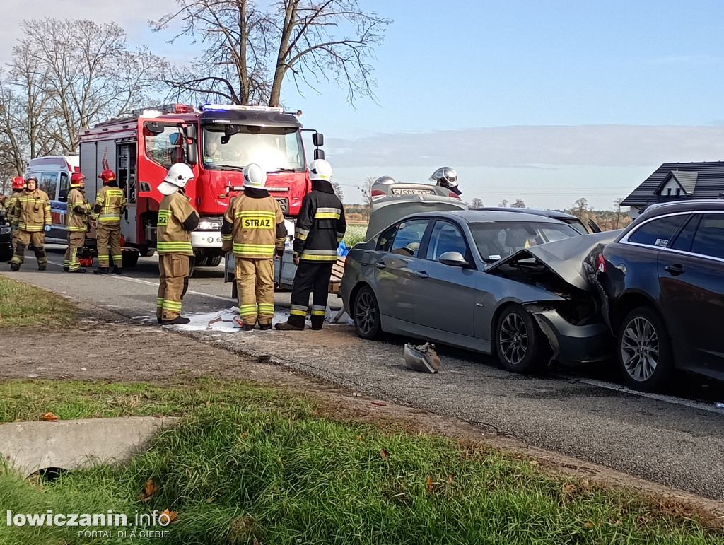 BMW uderzyło w Jaguara