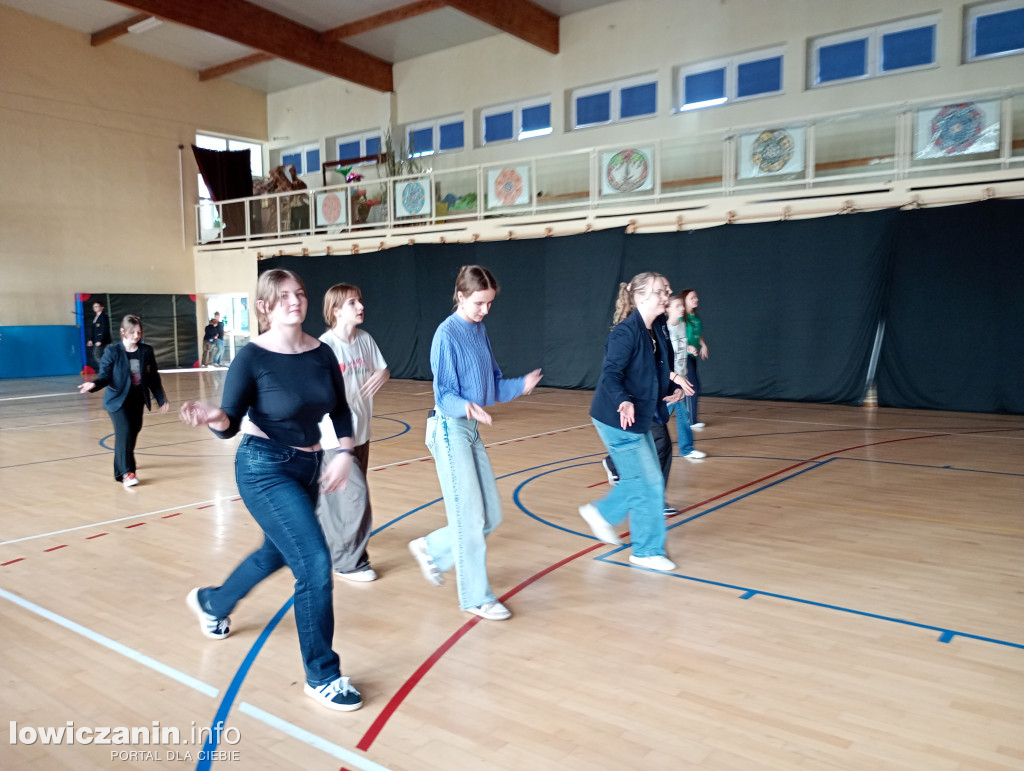 Tańce pijarskie w Łowiczu