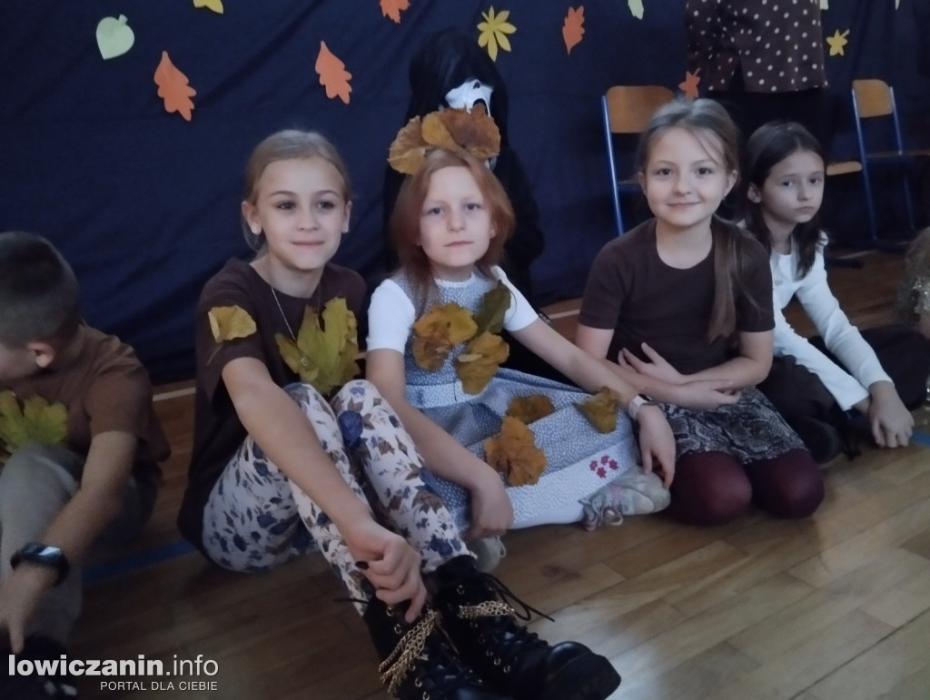 Łowicz. Bal Jesiennych Liści w SP 4