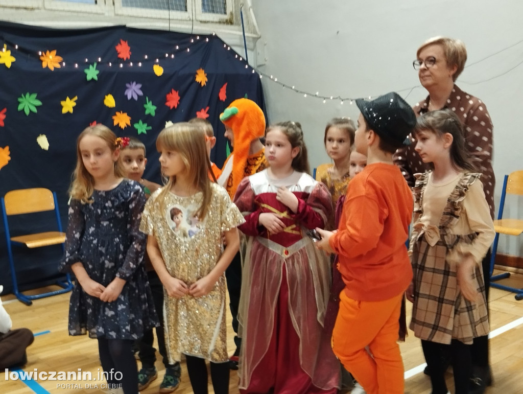 Łowicz. Bal Jesiennych Liści w SP 4