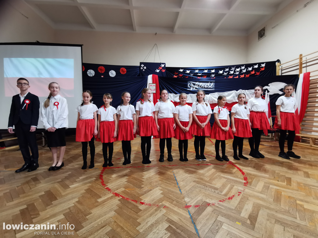 Łowicz. 11 Listopada w SP1