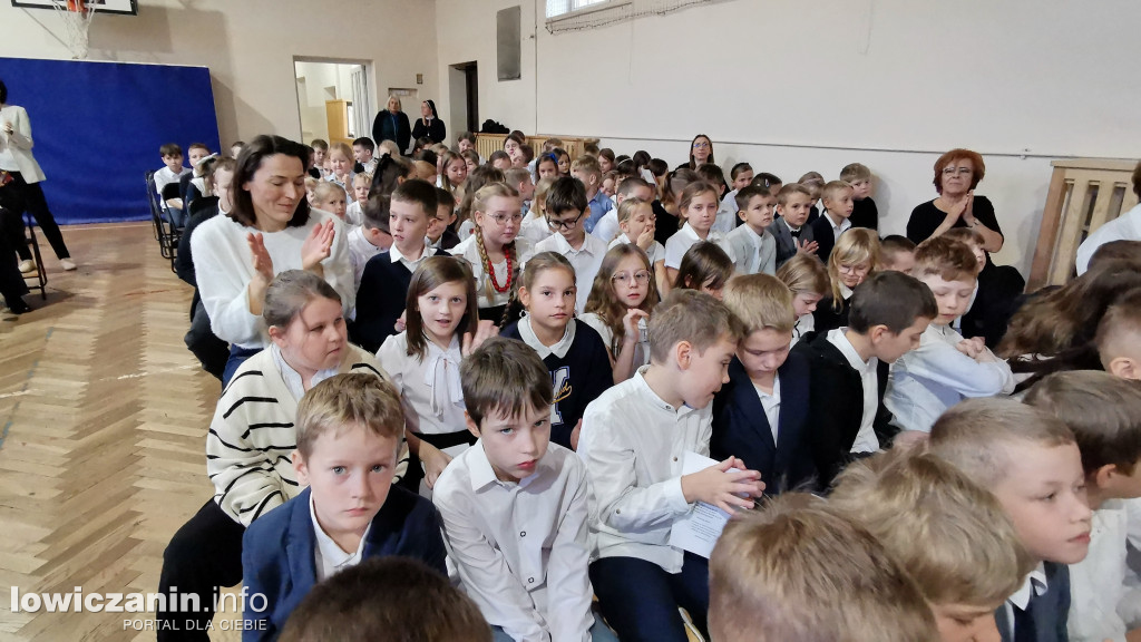 Łowicz. 11 Listopada w SP1