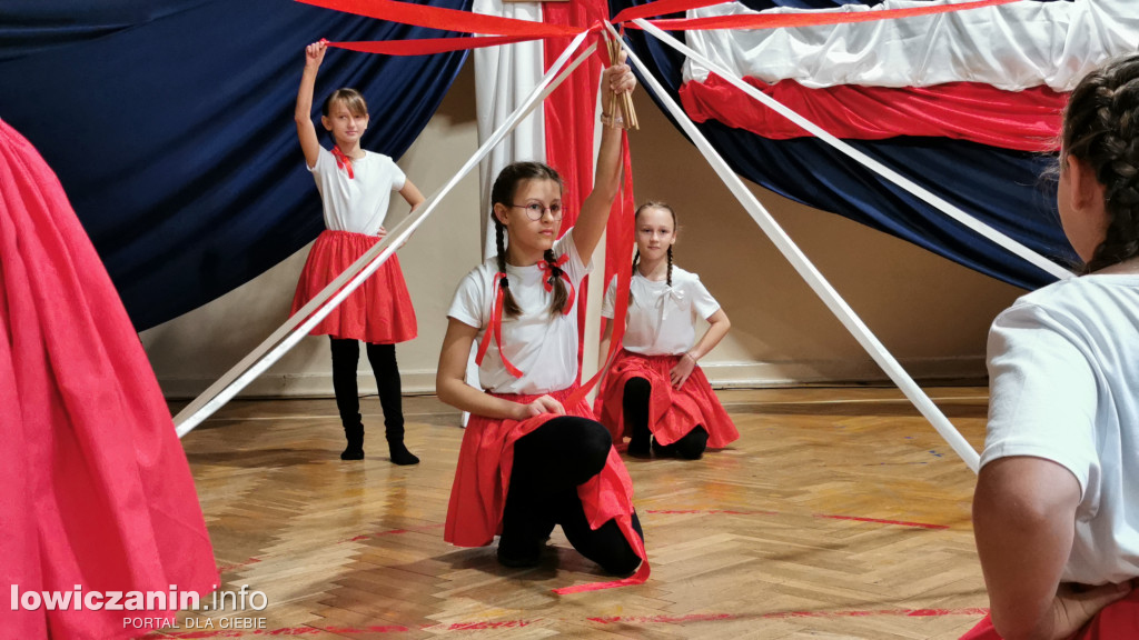 Łowicz. 11 Listopada w SP1