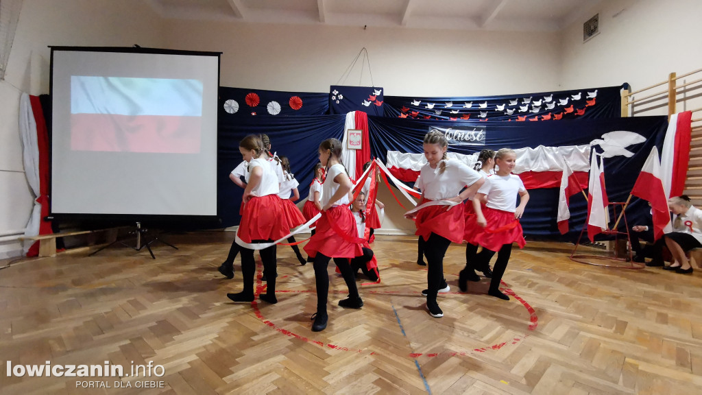 Łowicz. 11 Listopada w SP1