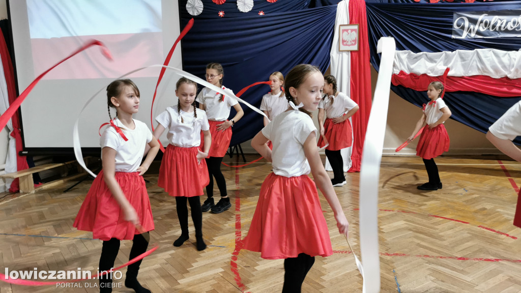 Łowicz. 11 Listopada w SP1