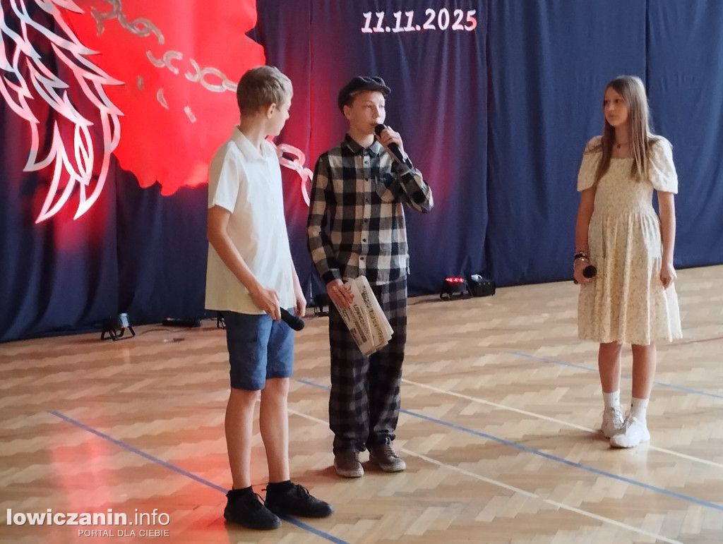 Łowicz. Uroczystości patriotyczne w SP 3