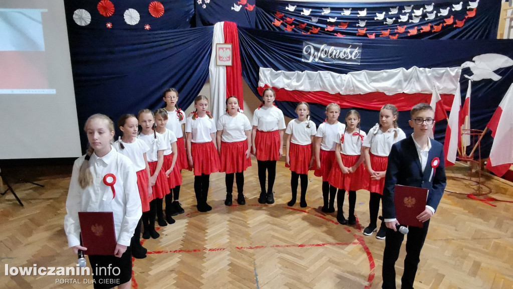 Łowicz. 11 Listopada w SP1