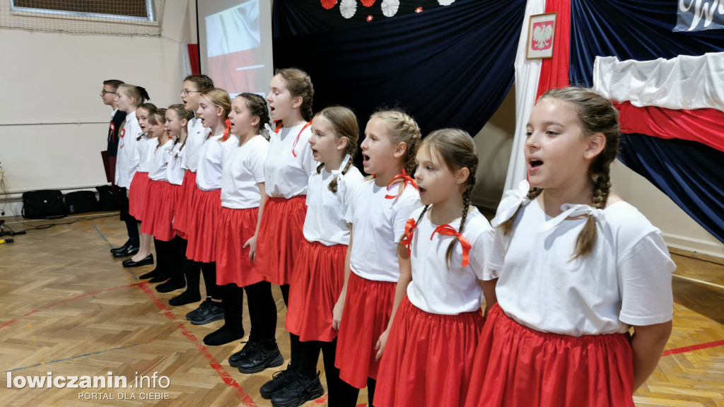 Łowicz. 11 Listopada w SP1
