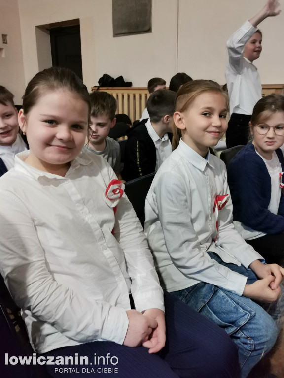 Łowicz. 11 Listopada w SP1