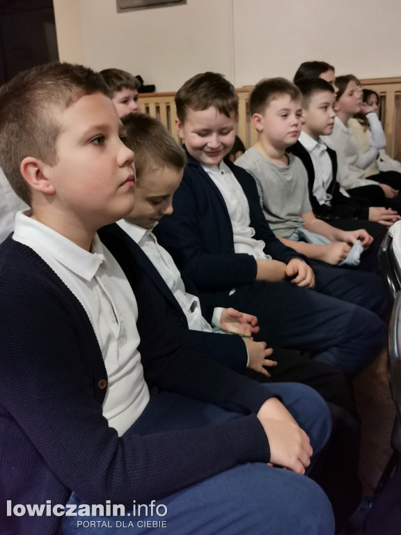Łowicz. 11 Listopada w SP1