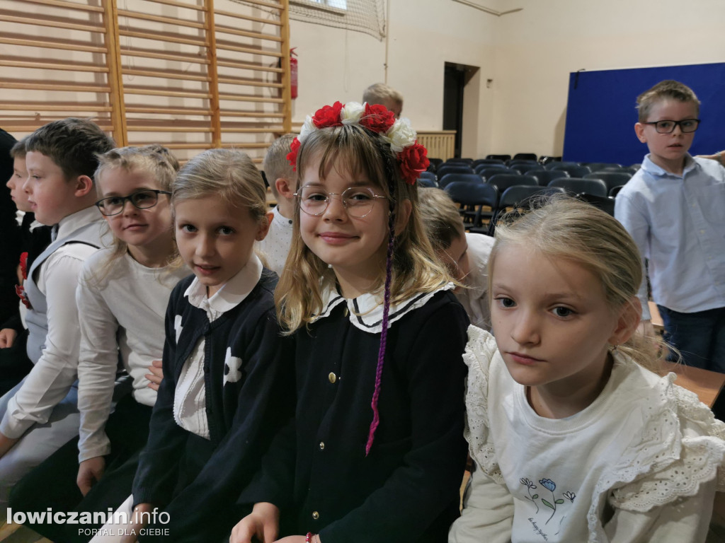 Łowicz. 11 Listopada w SP1