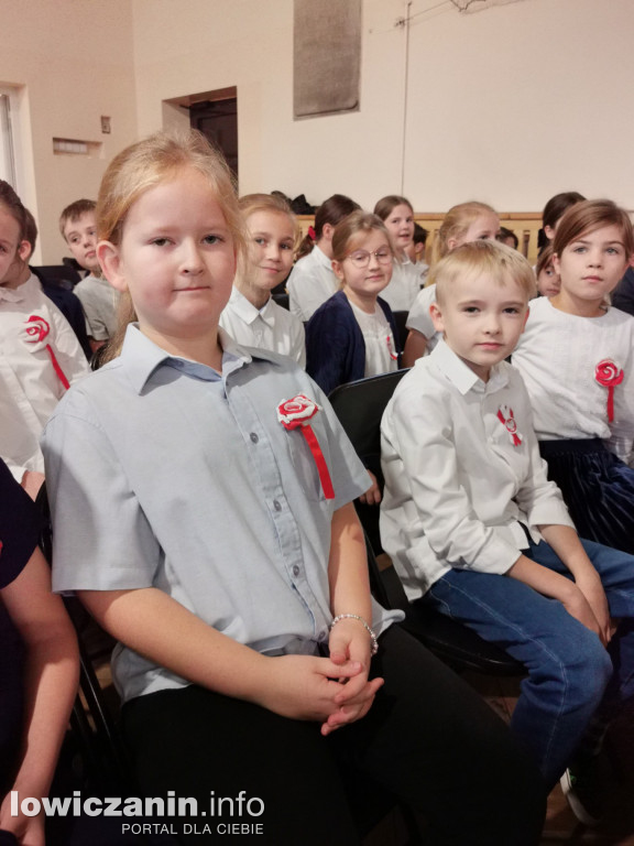Łowicz. 11 Listopada w SP1