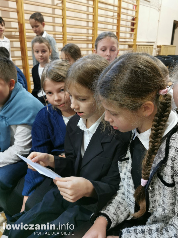 Łowicz. 11 Listopada w SP1