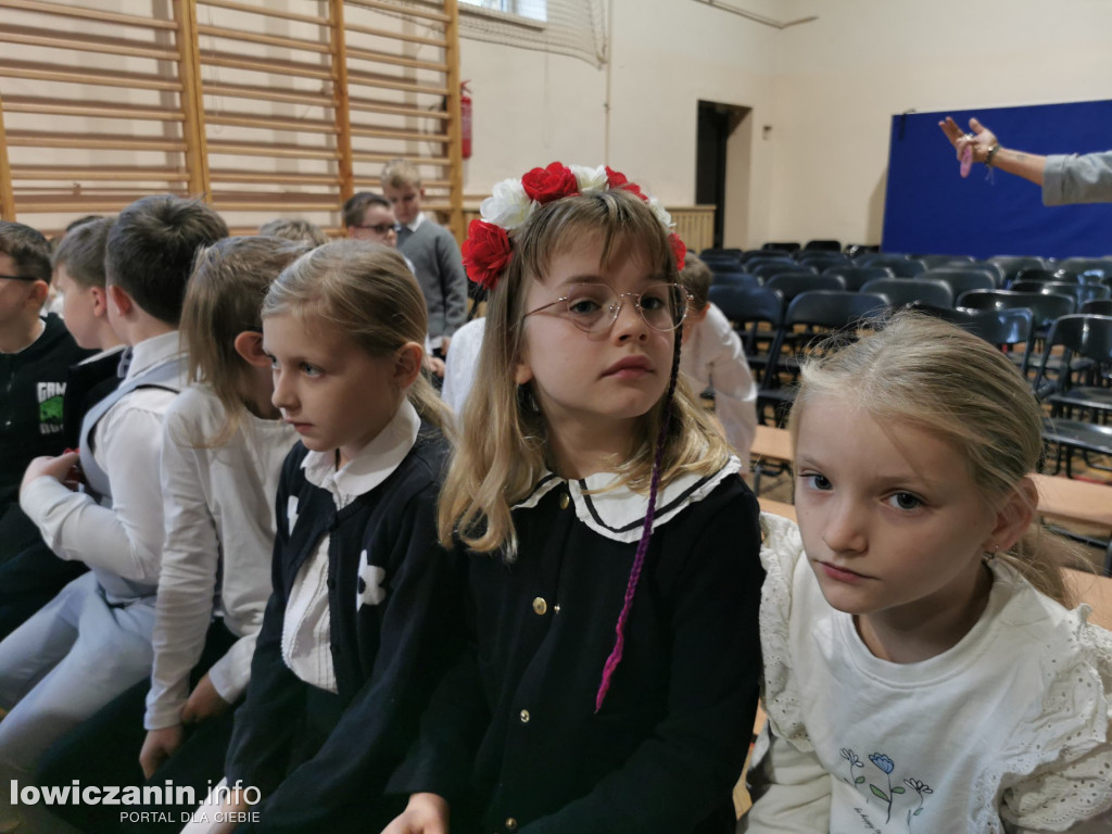 Łowicz. 11 Listopada w SP1
