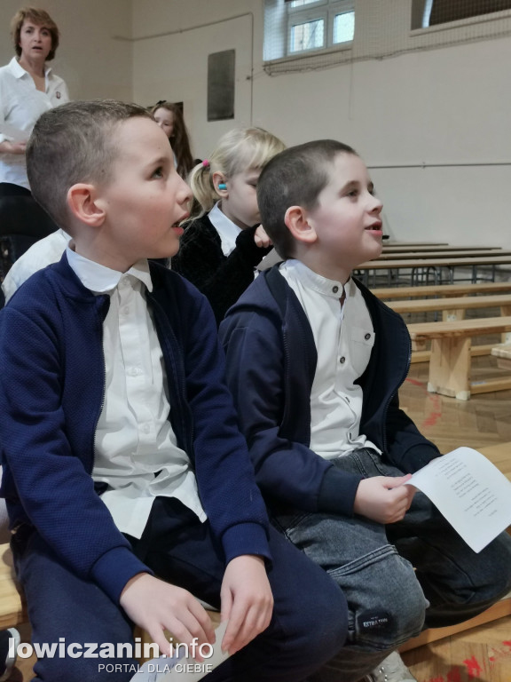 Łowicz. 11 Listopada w SP1