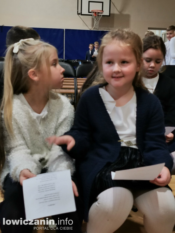 Łowicz. 11 Listopada w SP1