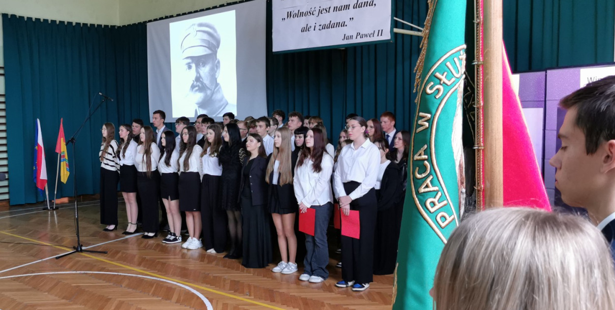 Narodowe Święto Niepodległości w szkole blichowskiej