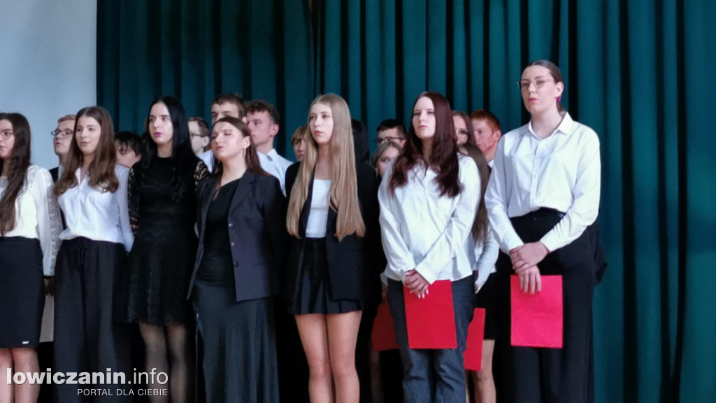 Narodowe Święto Niepodległości w szkole blichowskiej