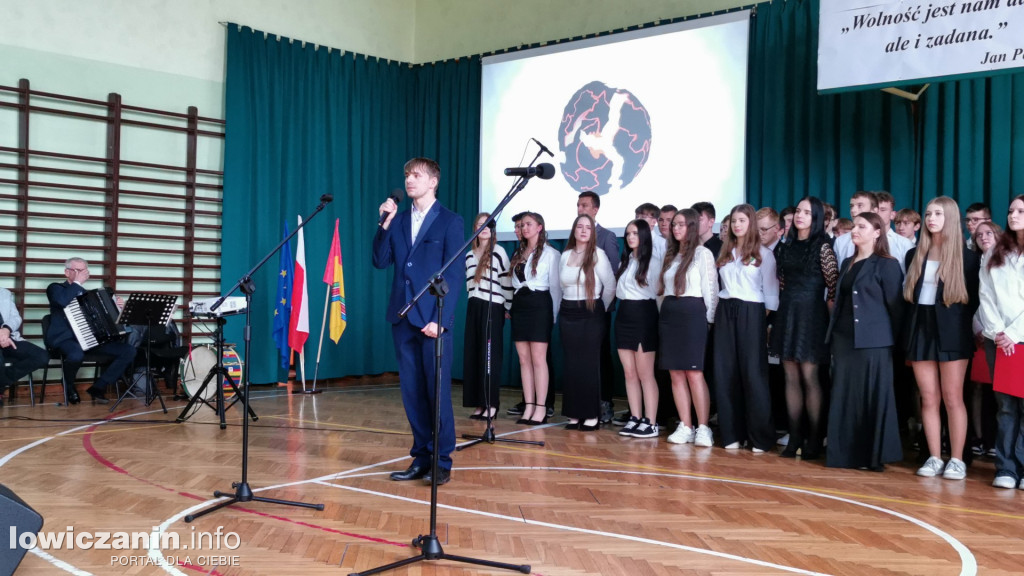 Narodowe Święto Niepodległości w szkole blichowskiej