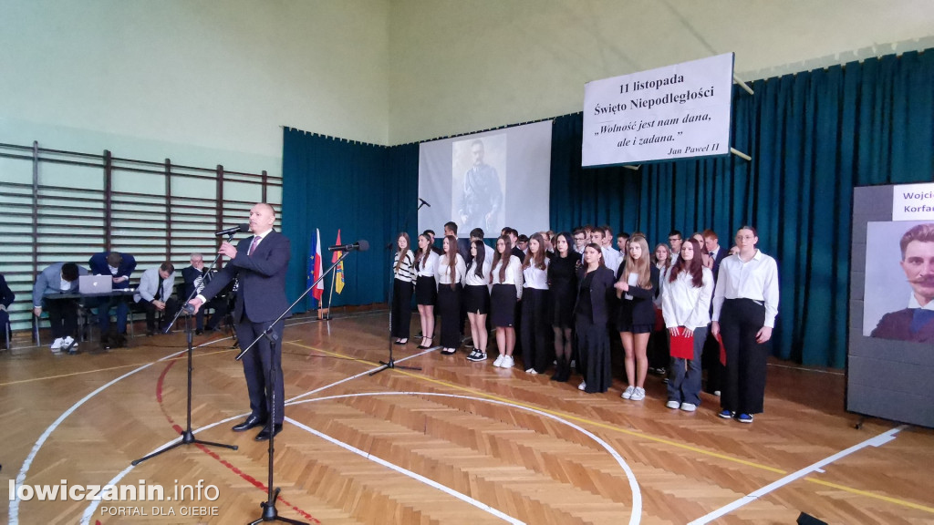 Narodowe Święto Niepodległości w szkole blichowskiej