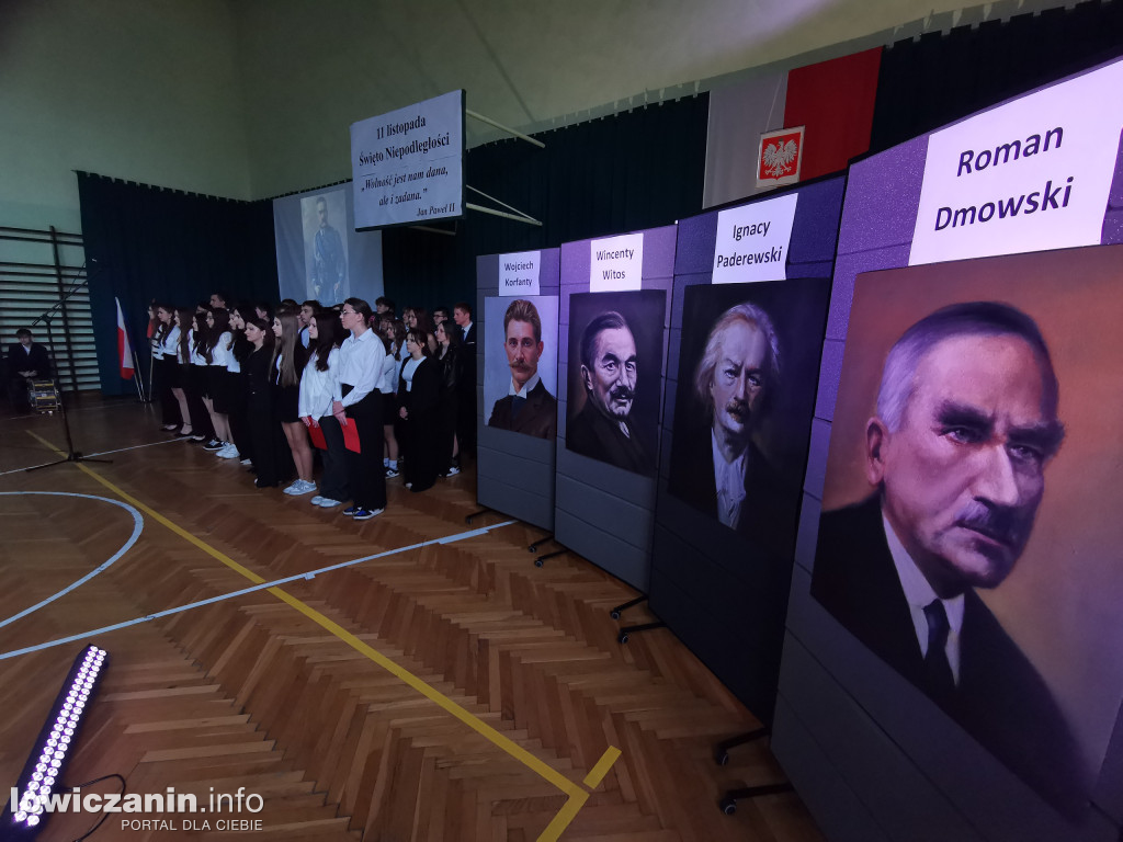 Narodowe Święto Niepodległości w szkole blichowskiej