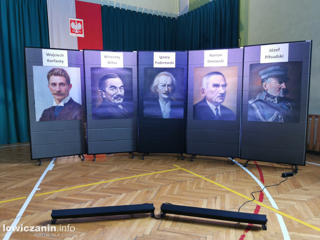 Narodowe Święto Niepodległości w szkole blichowskiej