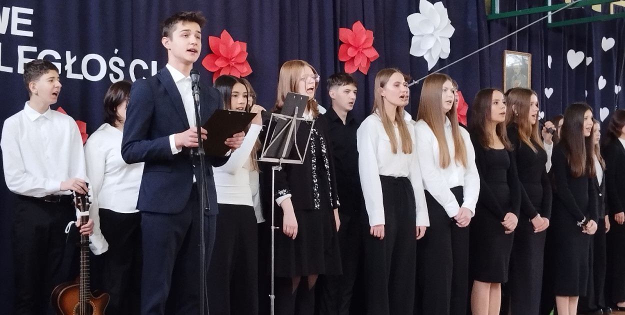 Łowicz. Obchody Święta Niepodległości w ZSP 4